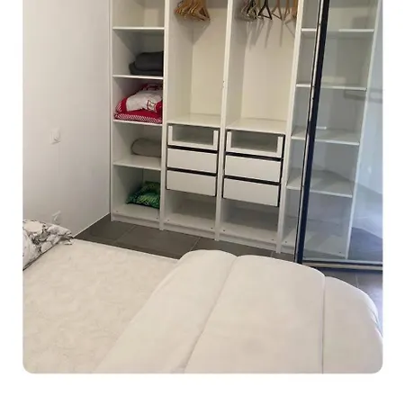 Apartment Standing *